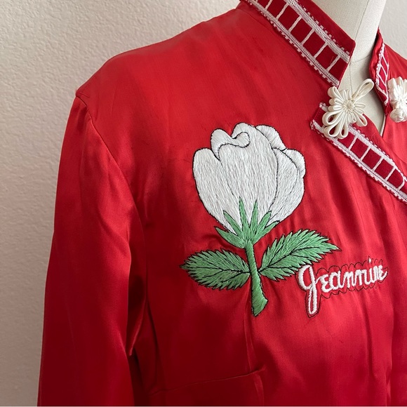 Asian Red Silk Robe - Picture 3 of 5